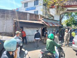 Satpol PP Makassar Lakukan Pendekatan Humanis, Lapak Berdiri 30 Tahun di Telkomas Dibongkar Mandiri