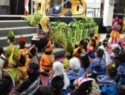 Bunda PAUD Makassar Ajak Anak Cintai Lingkungan Lewat Storytelling “Jelajah Hijau di Pantai Losari”