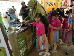 DLH Makassar Kenalkan Pemilahan Sampah Sejak Dini pada Peringatan Hari Anak Nasional