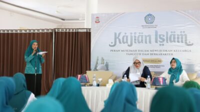 Perkuat Ketahanan Keluarga, TP PKK Makassar Bahas Peran Muslimah dan Pendidikan Karakter