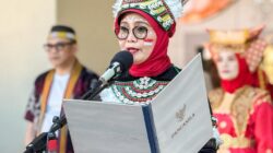 Peringati HUT Ke-81 RI, UNM Gelar Upacara Bernuansa Nusantara 