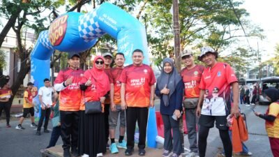 Minggu Pagi, Appi Lepas Ribuan Peserta PPNI Fun Run dan Jalan Sehat Gerakan Koperasi di Makassar