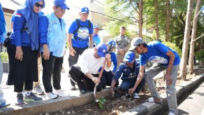 Gerakan Indonesia Asri di Pantai Losari, Appi: Menanam Pohon adalah Menanam Harapan untuk Makassar