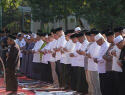 Kemarau dan Krisis Air, Munafri Bersama Warga Makassar Salat Istisqa Memohon Hujan