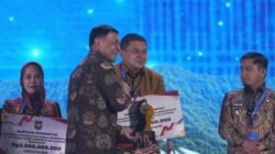 Munafri Terima Penghargaan Pemda Berprestasi Kemendagri, Terbaik Akses Pendidikan dan Program 3 Juta Rumah