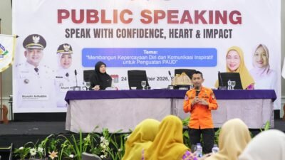 Kepala BPBD Makassar Bicara Tentang Hypno Public Speaking dan Hypno Teaching Pada Penguatan Kapasitas Bunda PAUD 
